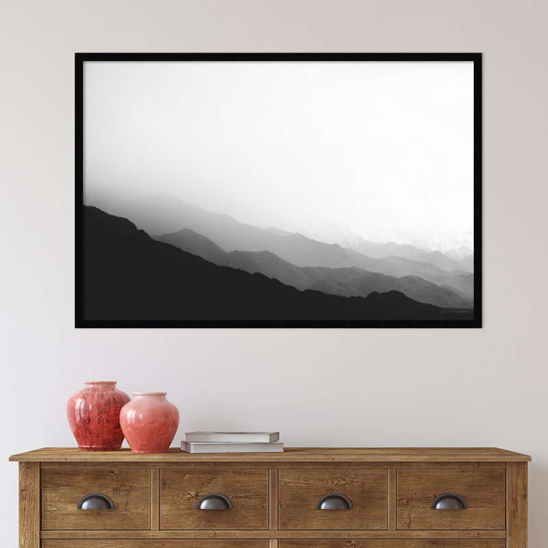 «Virgin Mountains» par Laura Marshall - photographie avec cadre photo, Noir, L 41 po x H 28 po