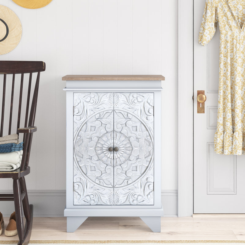 Buffet décoratif en bois massif à 2 portes de 43 po de hauteur Travis Heights, Blanc
