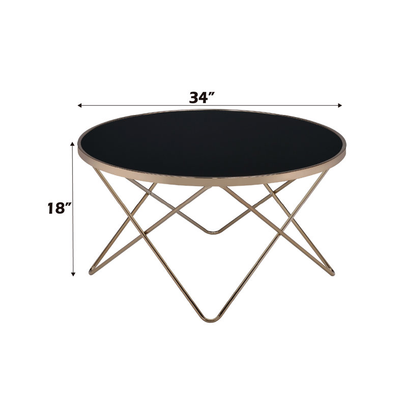 Table basse décorative chic avec plateau en verre et champagne