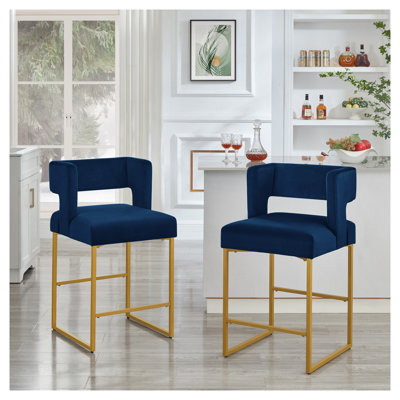 Ensemble de 2 tabourets de bar modernes en velours à hauteur de comptoir avec dossier ouvert carré, îlots de cuisine rembourrés bleu marine avec pieds en métal doré