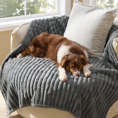 Bedsure ComfyFleece Reversible Dog Blanket for Large Dogs, Waterproof Washable Corduroy Fleece Couch Protector