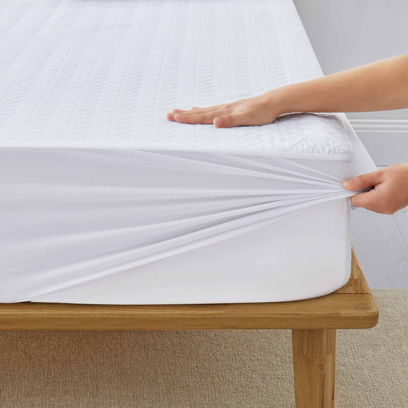 Ultrasonic Quilted Waterproof Mattress Protector – Deep Pocket Fitted Mattress Pad Cover with Leaf Pattern, Soft Breathable Mattress Topper