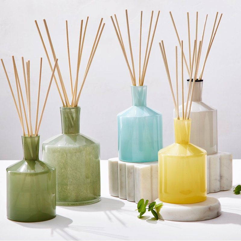 Reed Diffuser, White, 6.5" H x 4" W x 4" D, Champagne