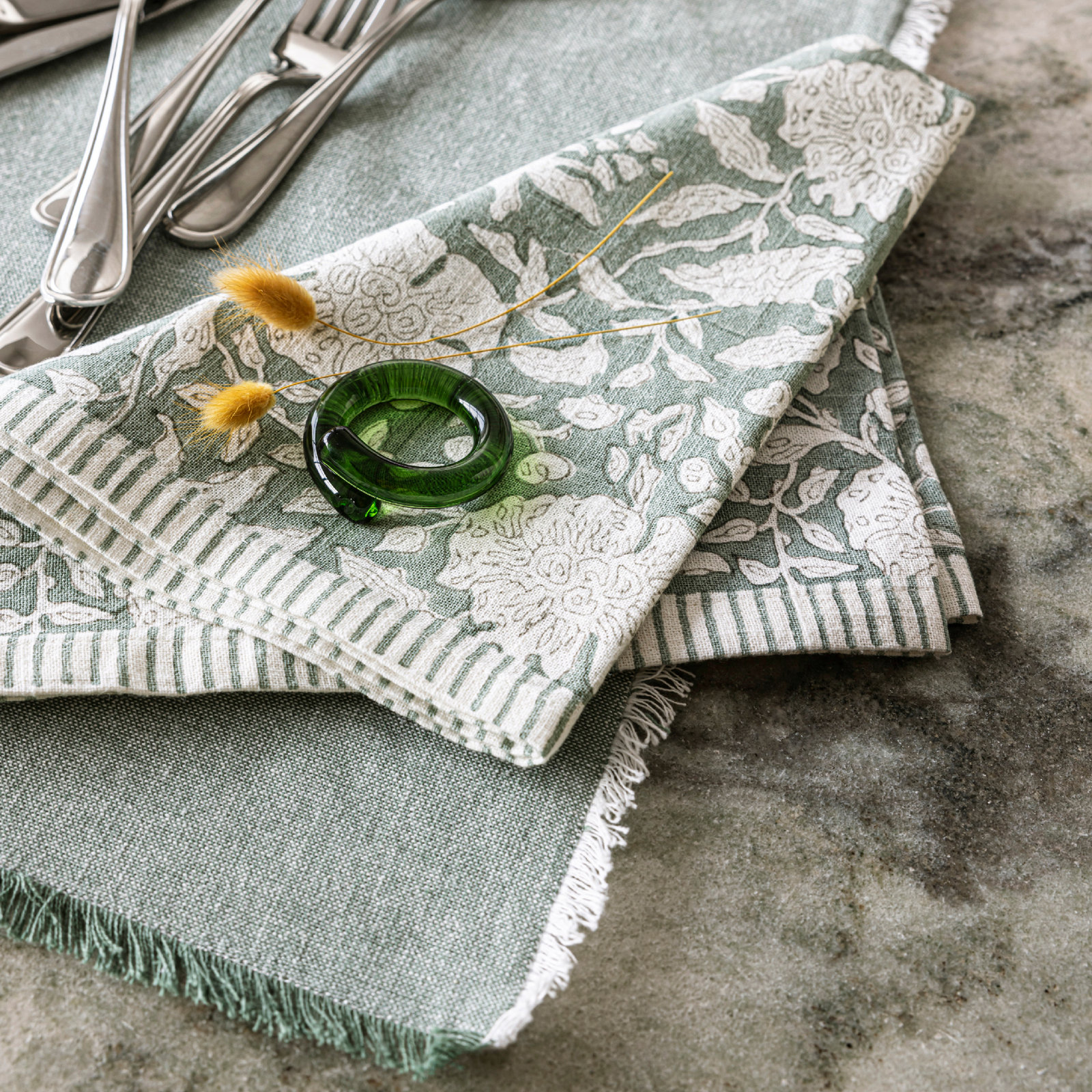 Woven Frayed Chambray Placemat, Green