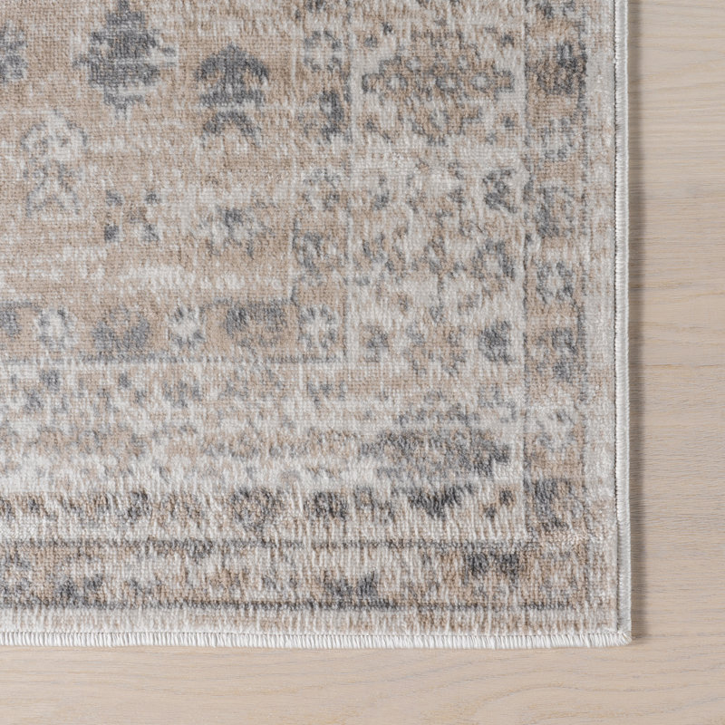 Tapis traditionnel Nesa, Rectangle 6 pi 7 po x 9 pi