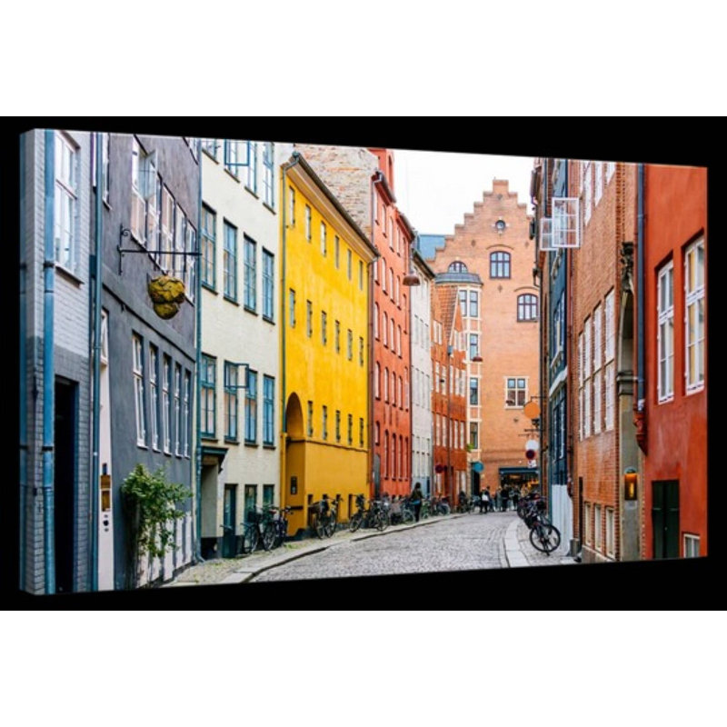 Rue à Copenhague, H 20 po x l 30 po, Toile tendue