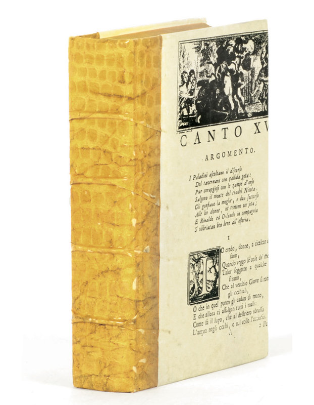 Livre décoratif croc crème