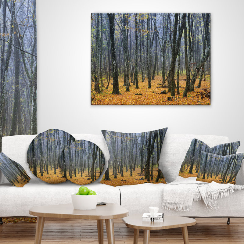 Coussin foncé à imprimé forêt foncée - Forêt d'automne, 16 po x 1 po, Carré