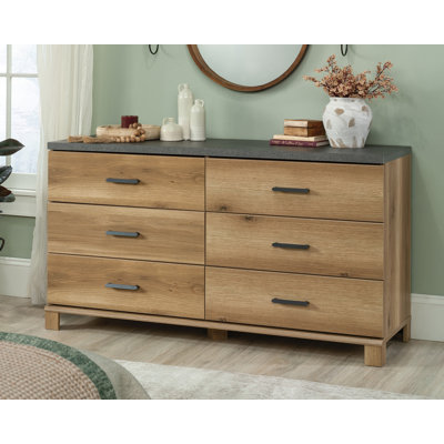 Jenaya Dresser