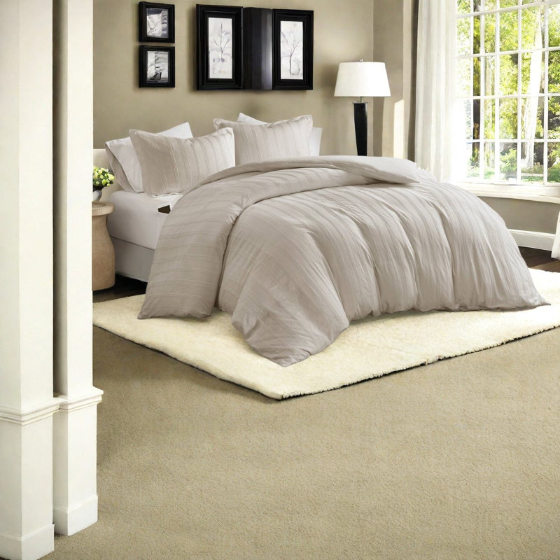 Durable Polyester King Bedding Sets Striped Modern Style For Home