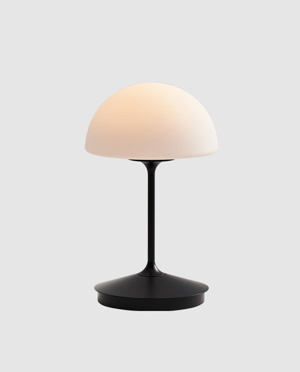 Saco Metal Table Lamp, Black