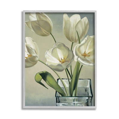 «Soft Tulip Blossoms Glass Jar White Petals» par Eva Barberini - impression d'art graphique