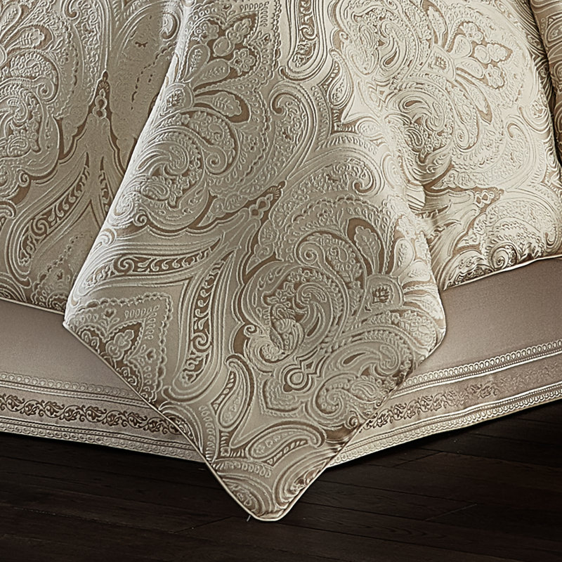 Trinity Queen 4Pc. Comforter Set, Queen Comforter + 2 Standard Shams + 1 Bed Skirt
