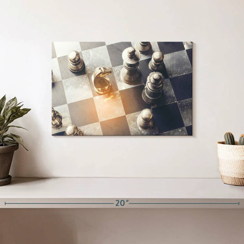 Senne Chess Knight Aglow, H 8 po x l 12 po
