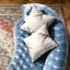 Canapé en velours bleu l 102,36 po