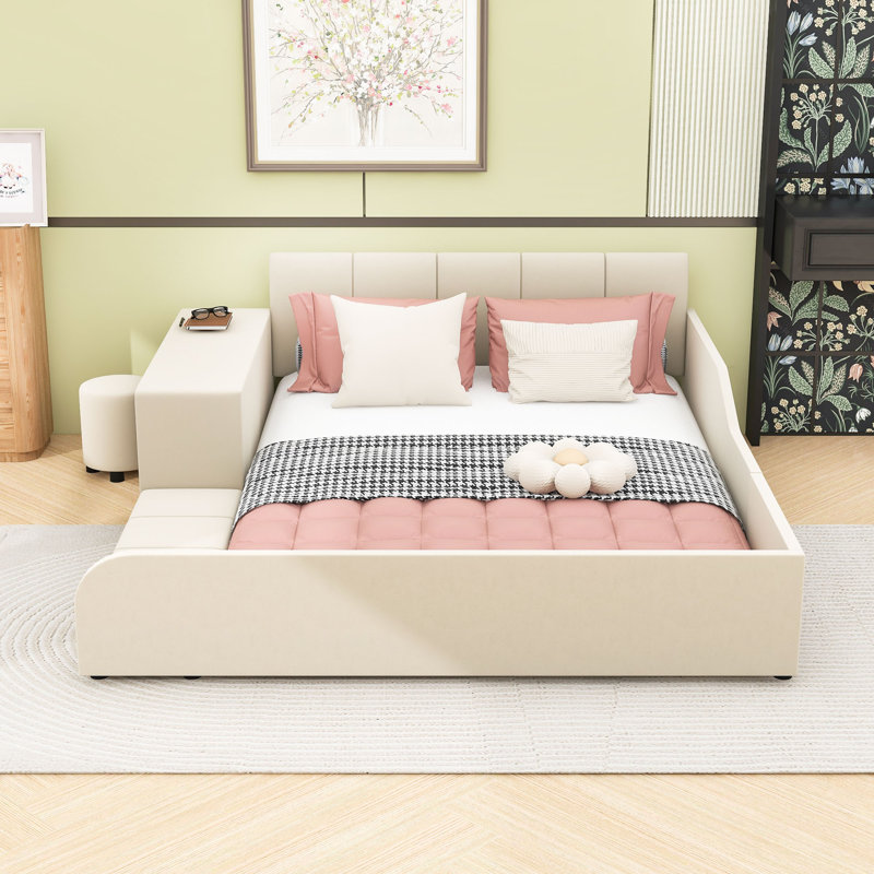 Lit plateforme tapissier en velours avec tablettes et tête de lit intégrées, Beige, Grand lit