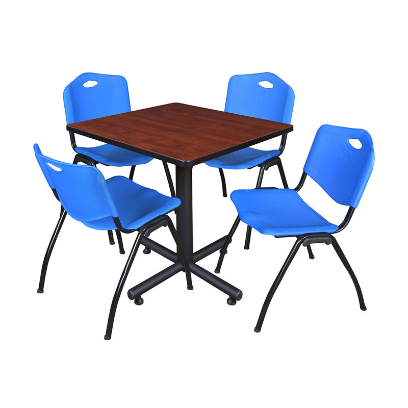 Table de salle de repos carrée Nicklo, chaises empilables 4 M, Cerisier, Bleu