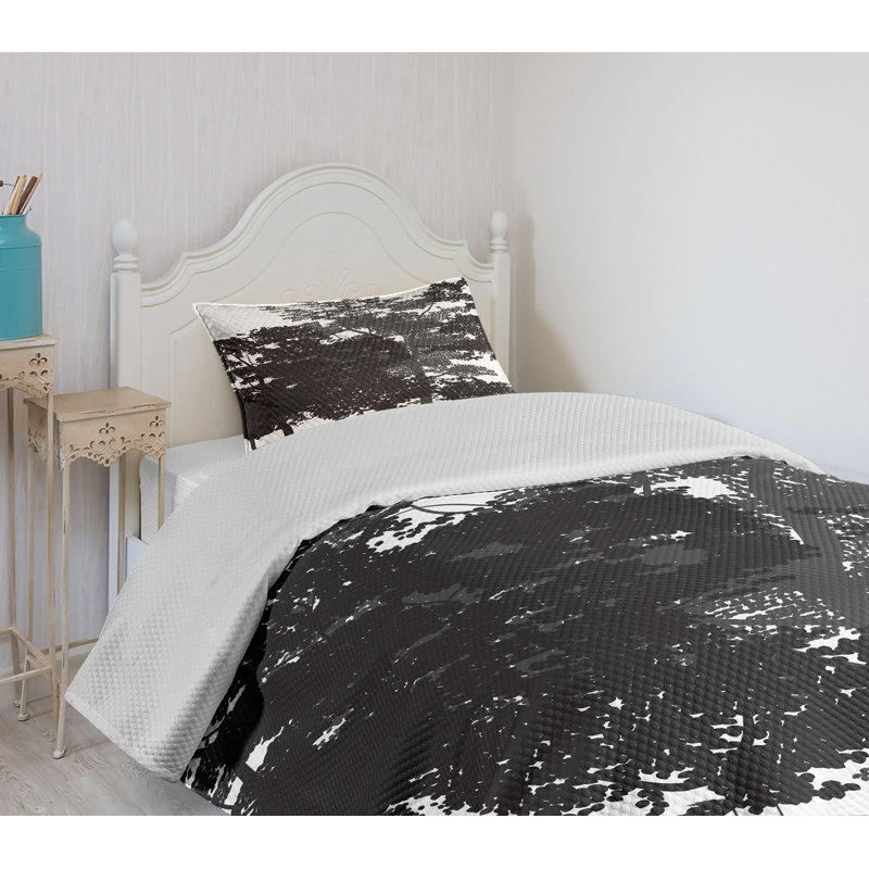 Twin White and Black Quilted Bedspread Set with Pillow Sham