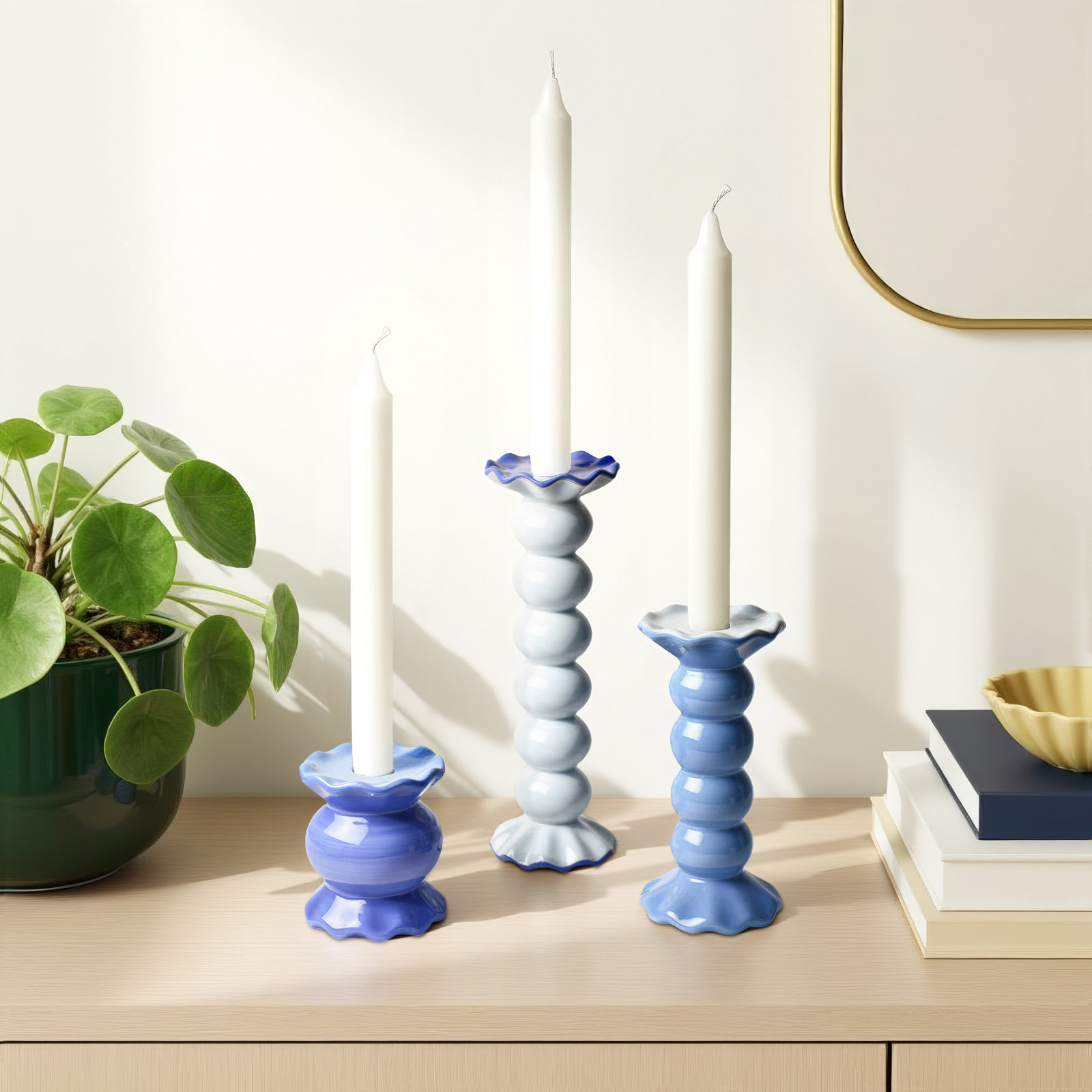Iris Blue Knobbed Candle Holder With Ruffle 3 Piece Set