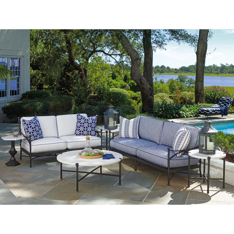 Pavlova Love Seat