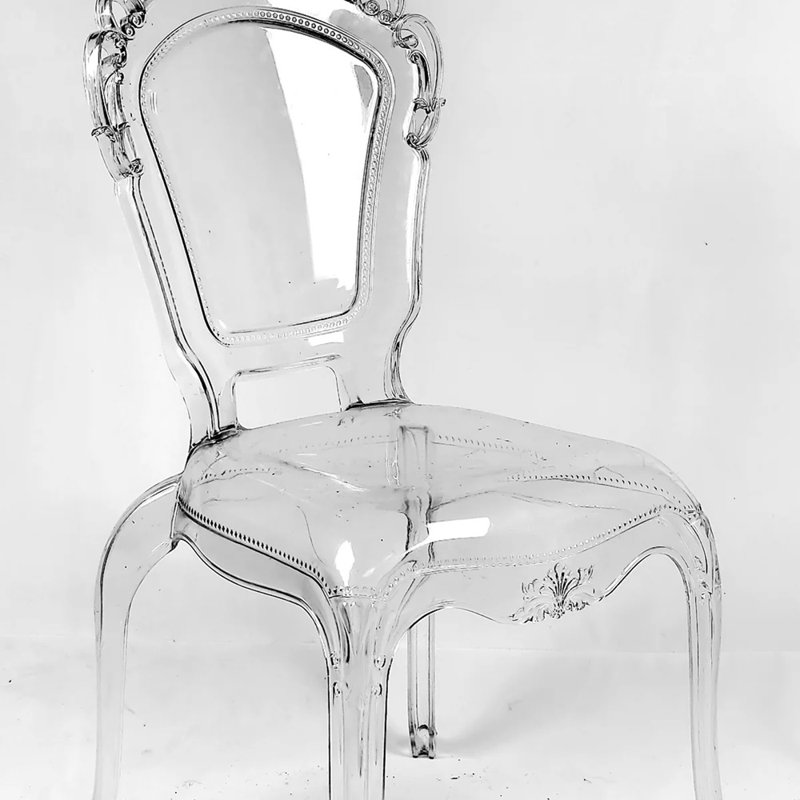 Fauteuil transparent sans accoudoirs