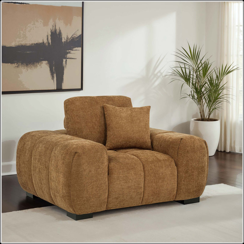 Chaise d'appoint rembourrée avec courbes sculpturales et capitonnage à rainures - ambre, Amber