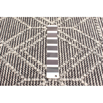 Sienna Black Rug 5'0" x 7'8"