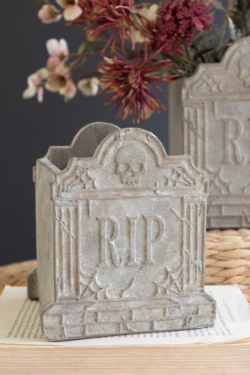 7" Statue Planter