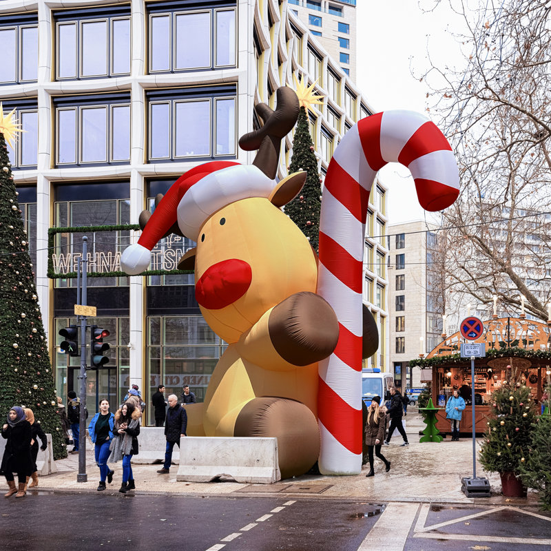 Décoration de Noël gonflable pour fêtes et événements de Noël Wellcomer, H 240 po x l 132 po x P 124 po