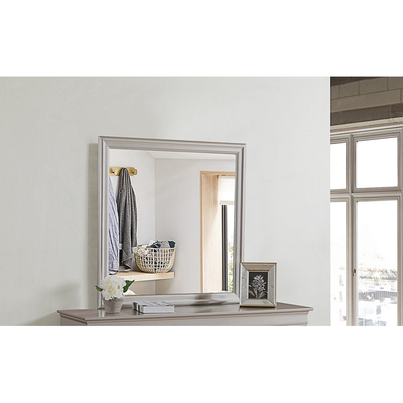 Traditional Design Mirror
