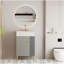 Le meuble-lavabo de salle de bain à tablette ouverte, avec auge en céramique et porte à fermeture douce, avec une armoire de rangement à tablette ouverte à droite, nécessite un assemblage-747042702