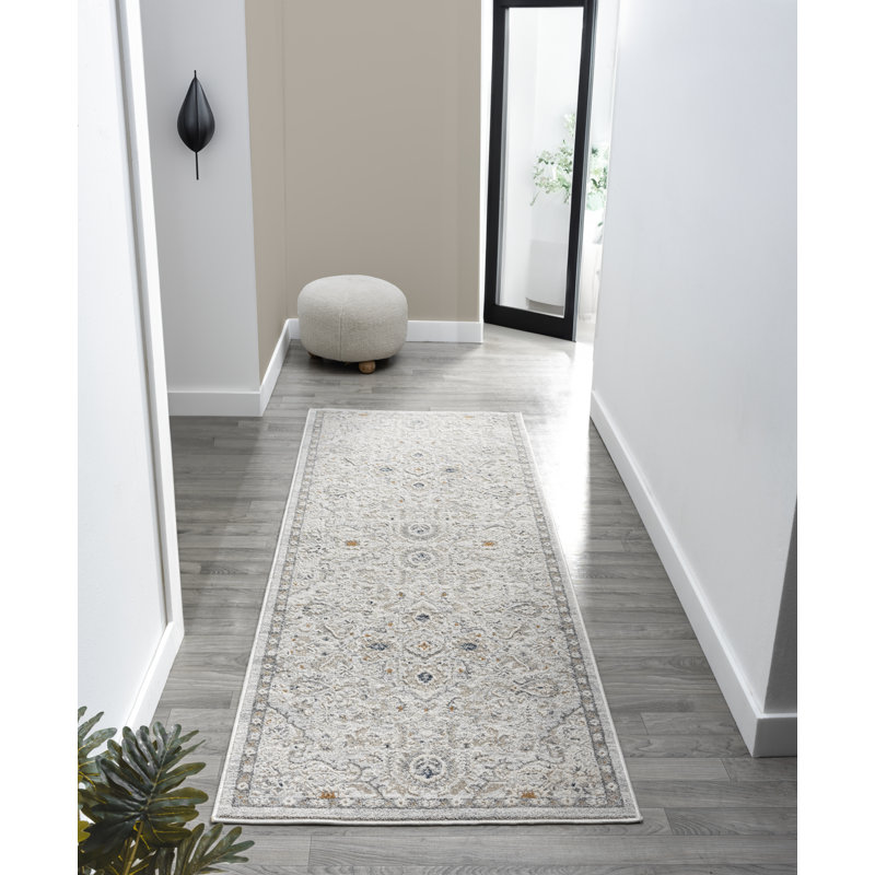 United Weavers Thant Darcy Grey Area Rug, 2'7" x 7'4"