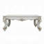 Table basse avec pieds à volutes Pearl