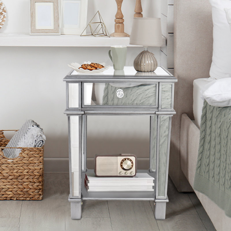 Table de chevet Hikeem en argent