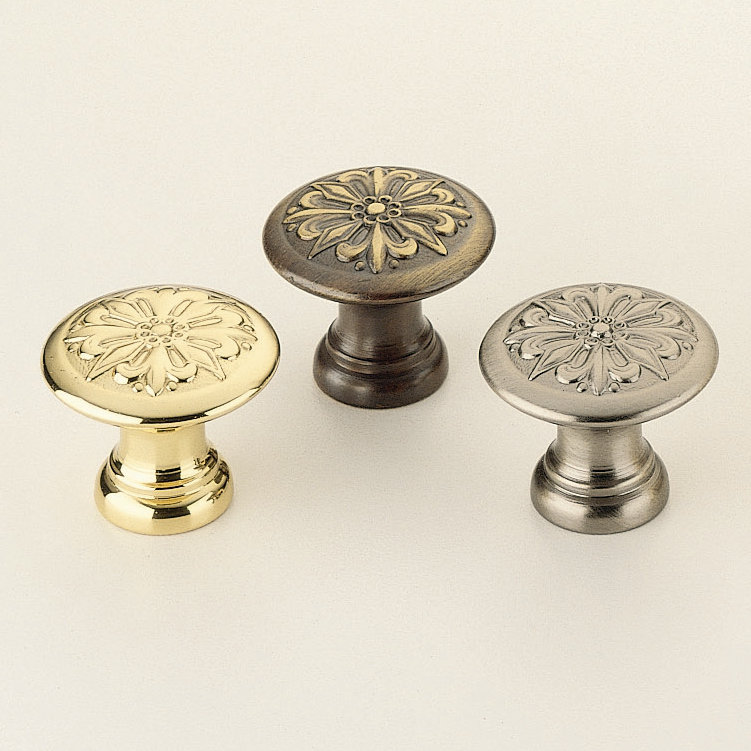 Ornate Mushroom Knob, Polished Brass, 1.56" H x 1.56" W x 1.19" D