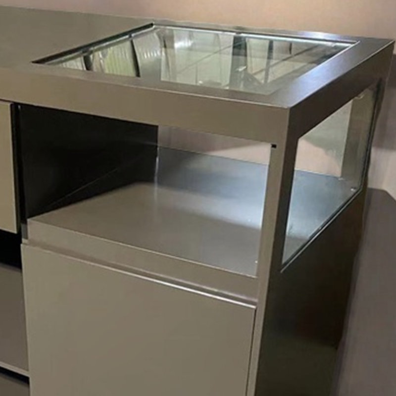 Vitrine simple et moderne, H 39,37 po x l 59,05 po x P 23,62 po