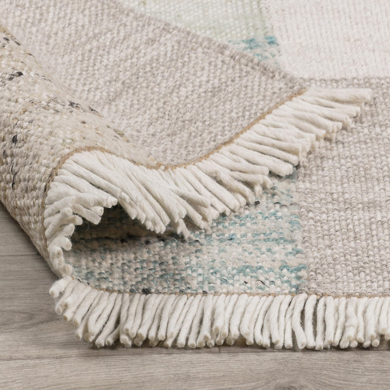 Ritsa Handwoven Jute Blend Accent Rug , Rectangle 5' x 8'