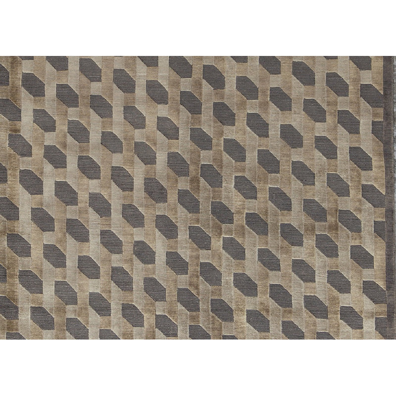 Hand-Knotted High-Quality Taupe Area Rug, Rectangle 5'6" x 7'9"