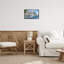 «Seaside Village View», estampe numérique, design par LSR Creative Studio-114339064-114339065