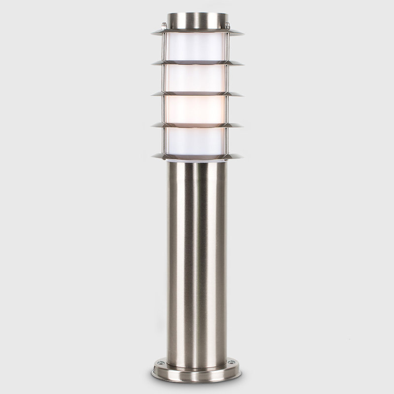 New Canaan Bollards, Yes