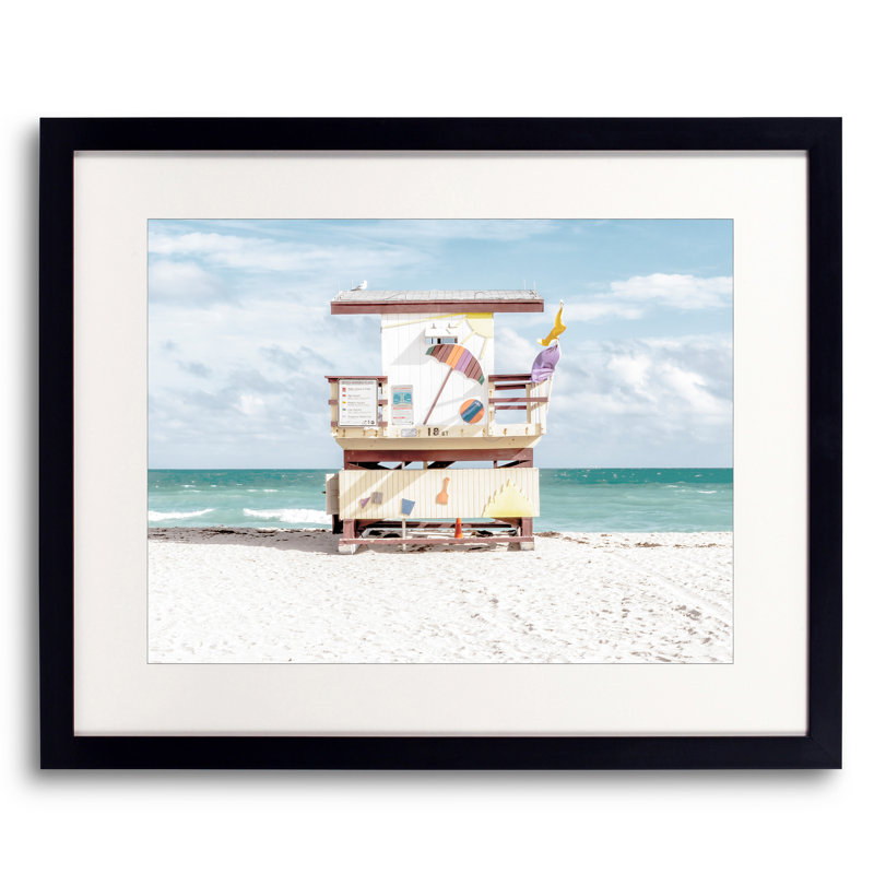 Chaise de sauveteur Miami - 18e rue par Richard Silver - photographie, H 17,25 po x l 21,25 po, Papier avec cadre noir