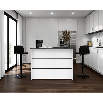 Îlot de cuisine central au design moderne, grand espace de rangement noir et blanc