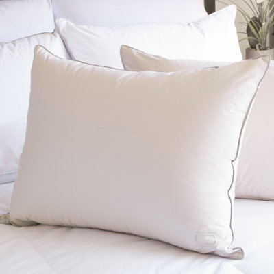 Coussin Nikki Chu