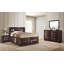 Lit plateforme fonctionnel avec tête de lit bibliothèque et tiroirs, idéal pour les chambres principales ou d'amis afin de maximiser l'espace-970079669-970079664