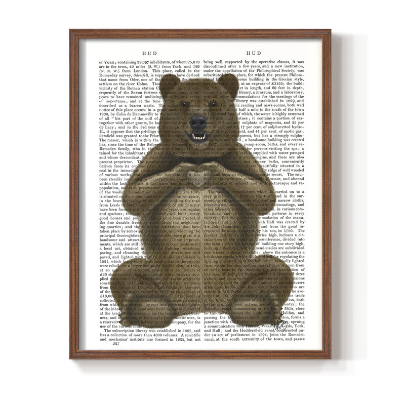 «Bear and Hand Heart», reproduction encadrée - bois massif, Brun, H 28 po x l 22 po