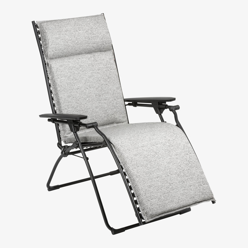 Chaise de patio avec coussins
