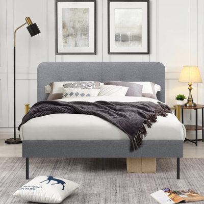 Base de lit Quuen, lit plateforme en lin gris, tête de lit tapissier à profil bas, tête de lit capitonnée à boutons, meubles de chambre à coucher et pieds de lit en bois tendre, lattes