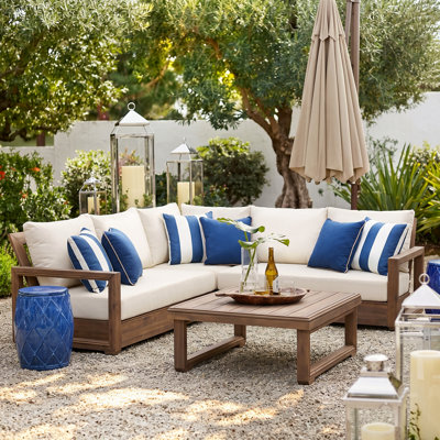 Dawson Outdoor 5-Person Acacia Wood Modular Conversation Set With Slatted Coffee Table & Cushions