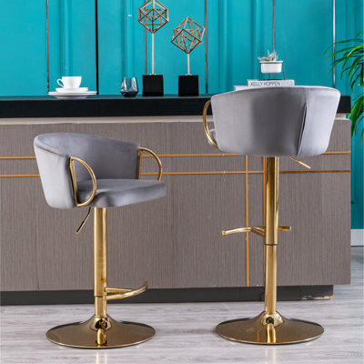 Ensemble de 2 tabourets de bar, avec repose-pieds chromé et base pivotante à hauteur réglable en velours + tabouret de bar simple Golden Leg