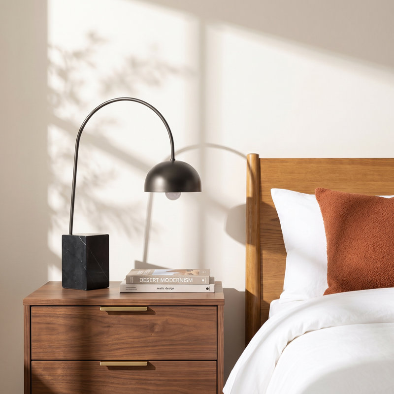Naveen Arched Lamp